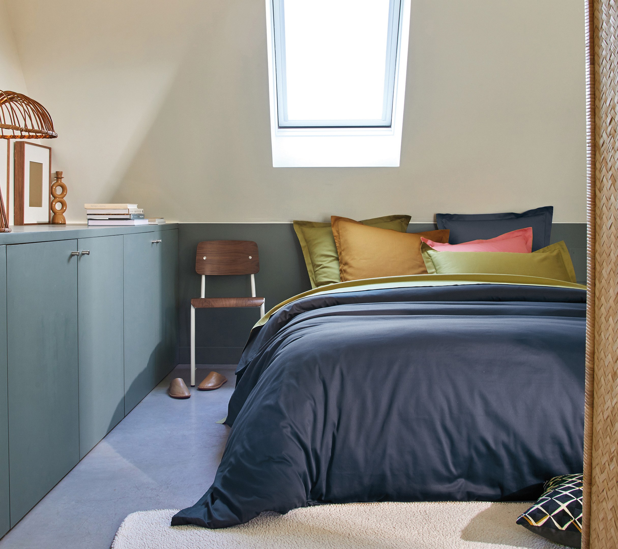 ENSEMBLE UNI SATIN BLEU CORINTHE 